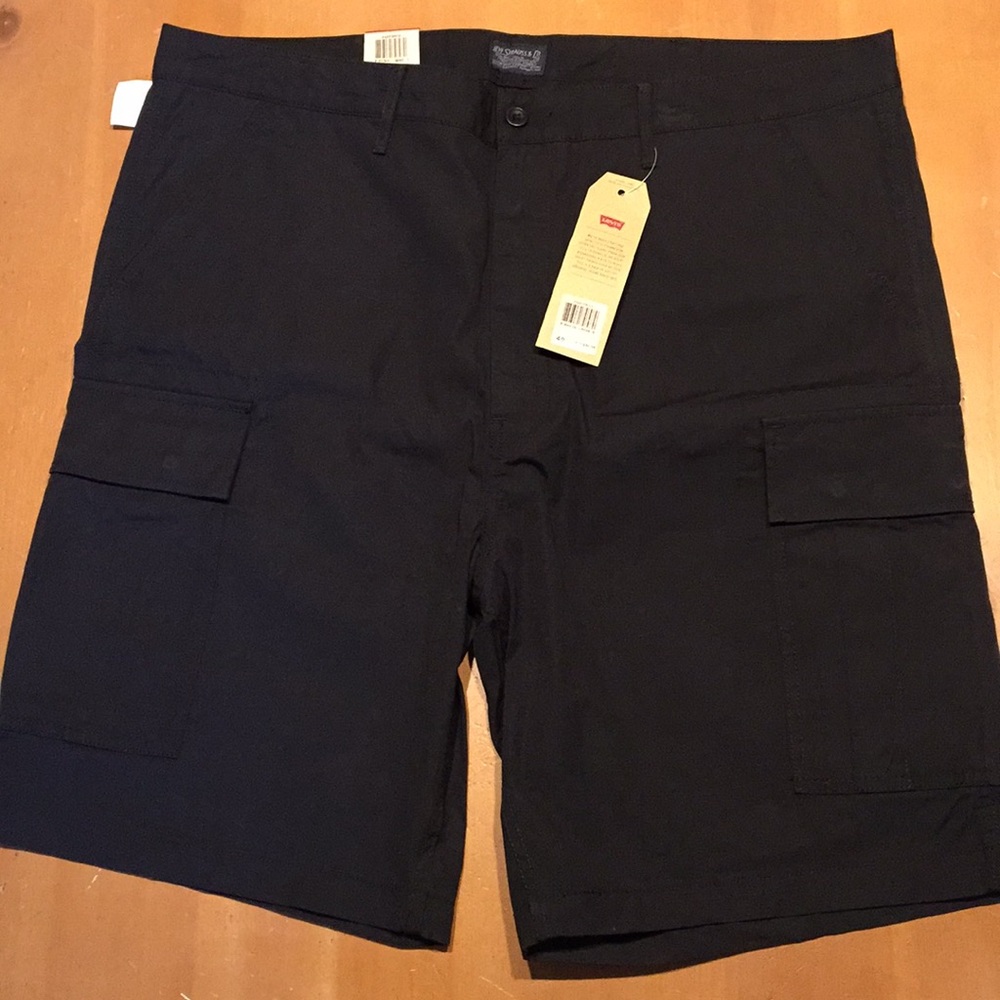 Men’s Levi Cargo shorts